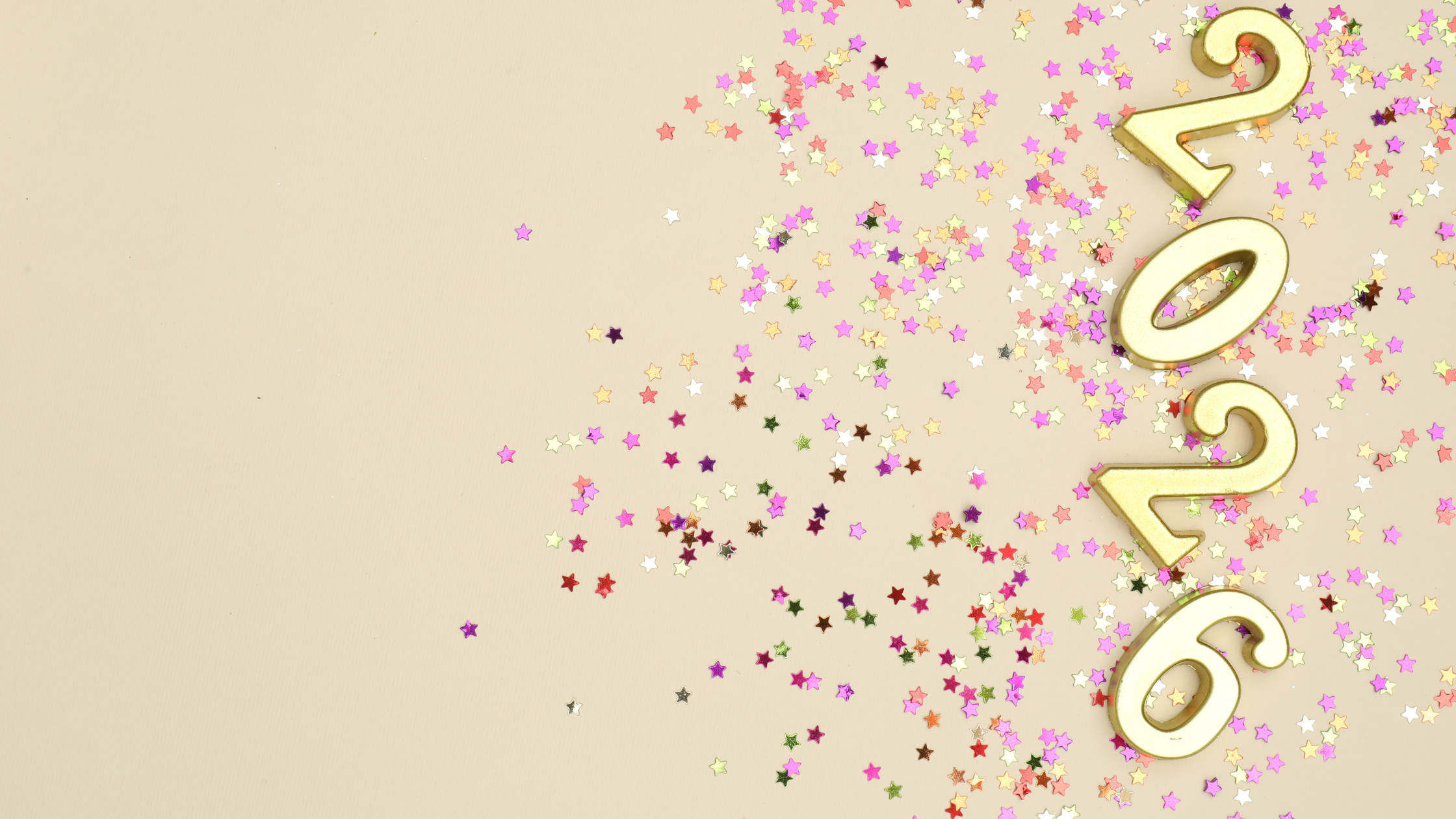 Start the New Year Strong With These Personal Finance Book and Podcast Recommendations